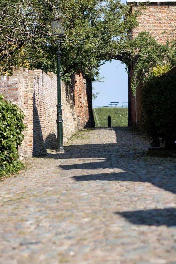 Le Garage Villa Veere Luaran gambar